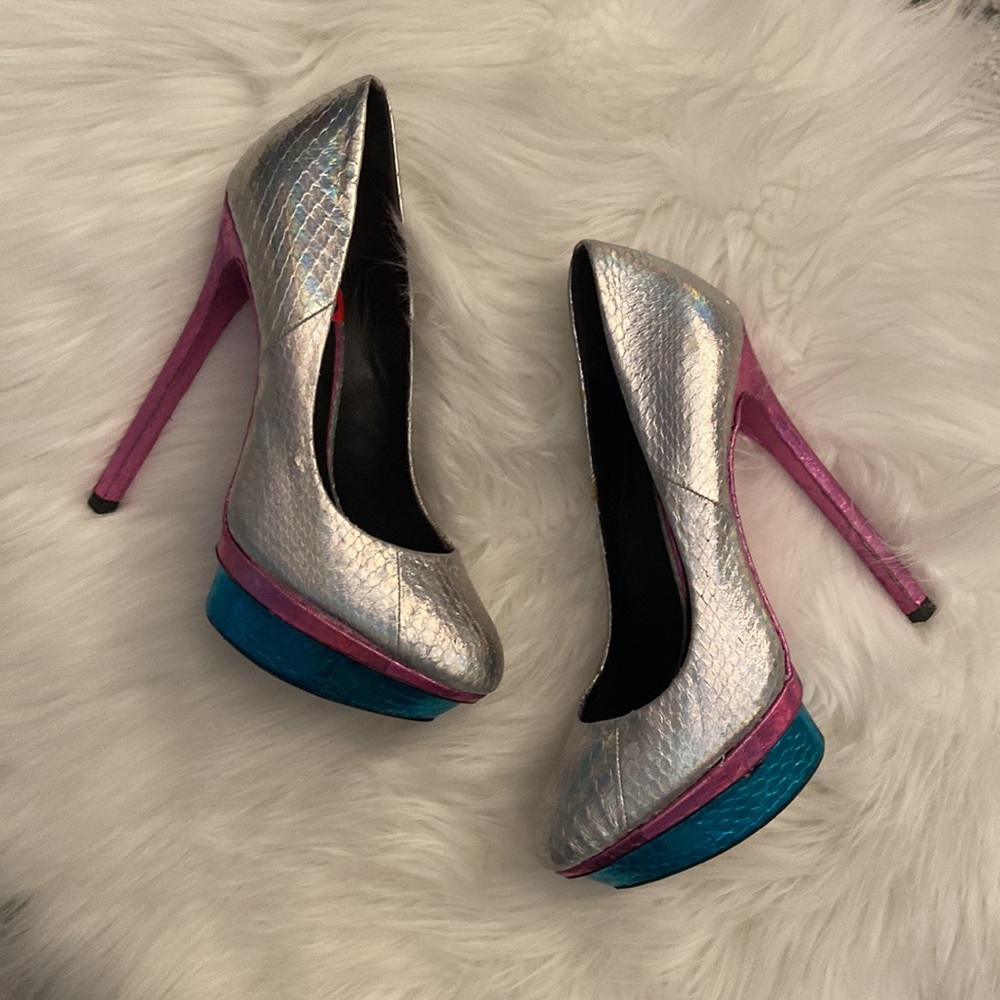 B Brian Atwood Fontanne Heels, Size 6 - Picture 4 of 15